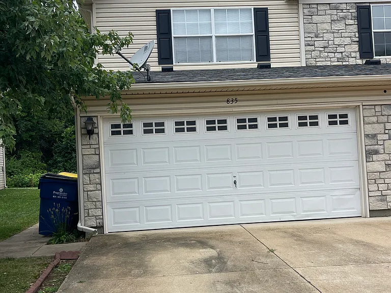 835 Woodside Creek Dr #835 — Photo 1