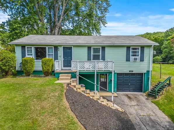 247 Manor Dr, Franklin, PA 16323