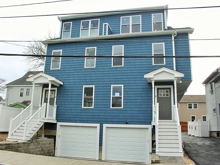 68 Rockwell Ave — Photo 3