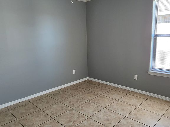 5th image of 531 Lotto Ln #1
