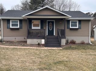 3737 Springvale St SE, Roanoke, VA 24014