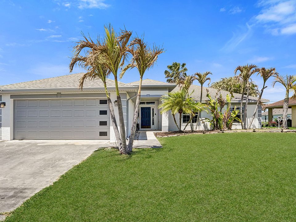 1st image of 1049 SW Alcantarra Boulevard