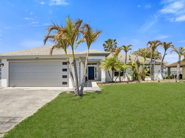 1049 SW Alcantarra Boulevard, Port St Lucie, FL 34953