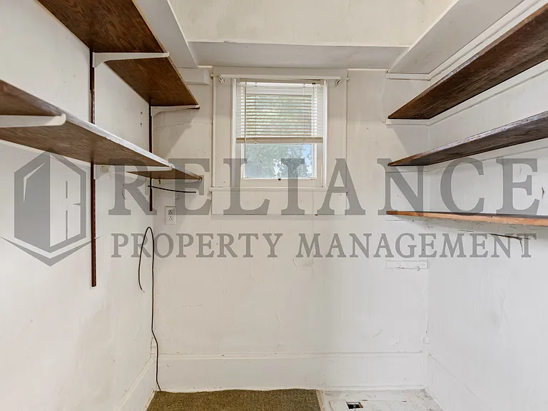 109 N Emporia St — Photo 23