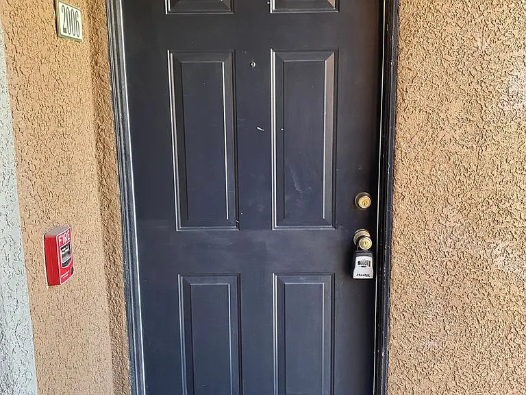 555 E Silverado Ranch Blvd #2006 — Photo 2