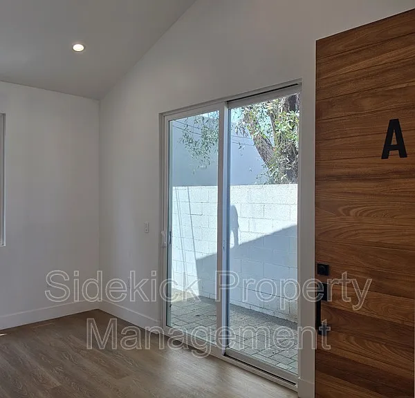 432 W Garfield Ave #A — Photo 9