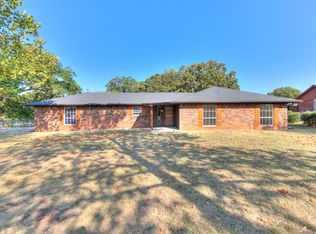 103 Clador Dr, Chandler, OK 74834