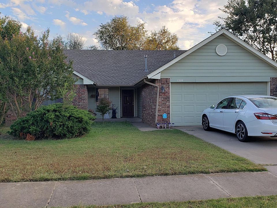 1st image of 1308 Teakwood Dr