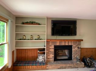 1617 Jennifer Ln, McHenry, IL 60050