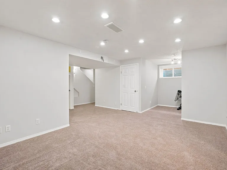 88 Rockyledge Cres NW #88 — Photo 26