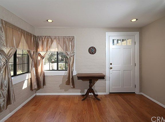 5th image of 450 E Highland Ave