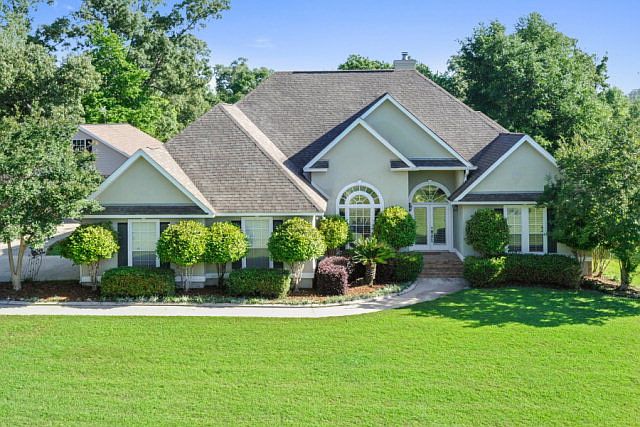 1st image of 21 N Hill Dr