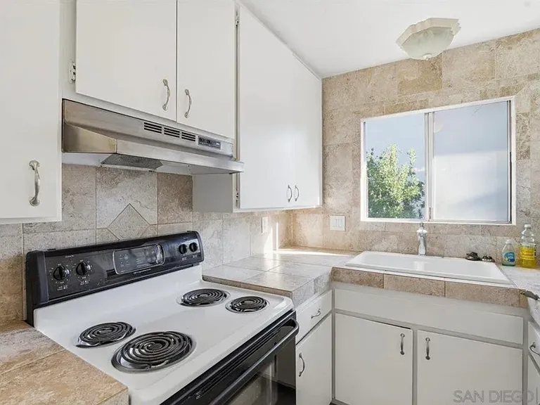 4226 Camino Ticino — Photo 3