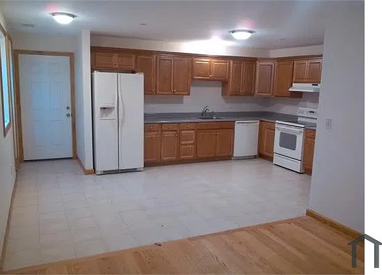 3 bed, 1250 sqft, $2,950 — Photo 1