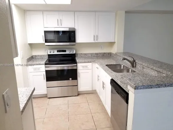9022 W Atlantic Blvd APT 222, Coral Springs, FL 33071