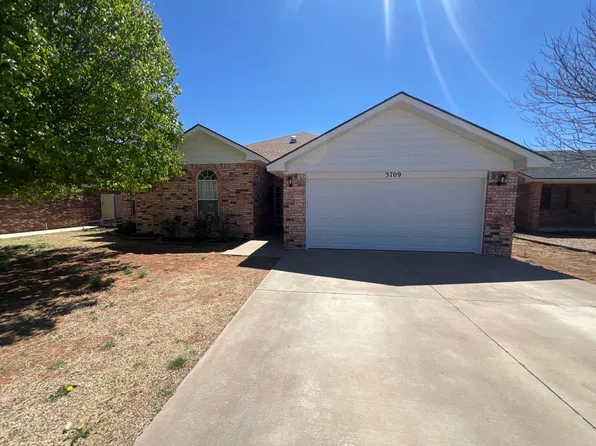 3709 Benjamin Davis Dr, Clovis, NM 88101