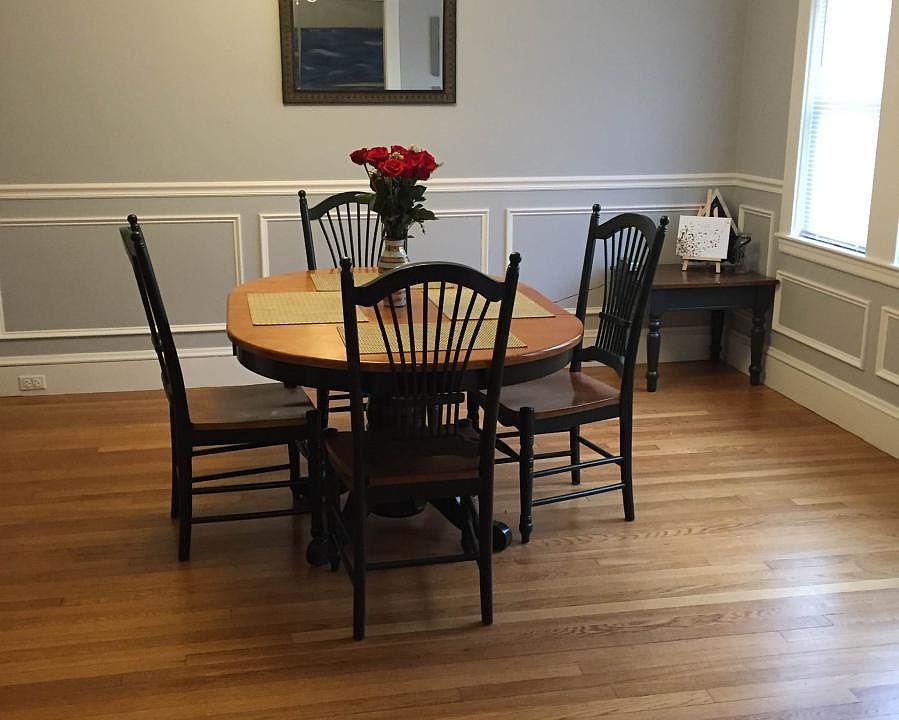 Separate dining room
