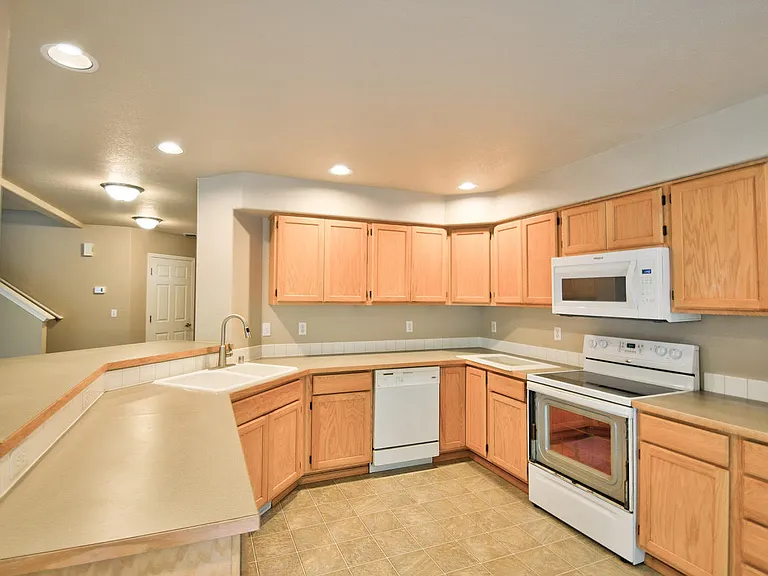 4809 Durham St SE — Photo 4
