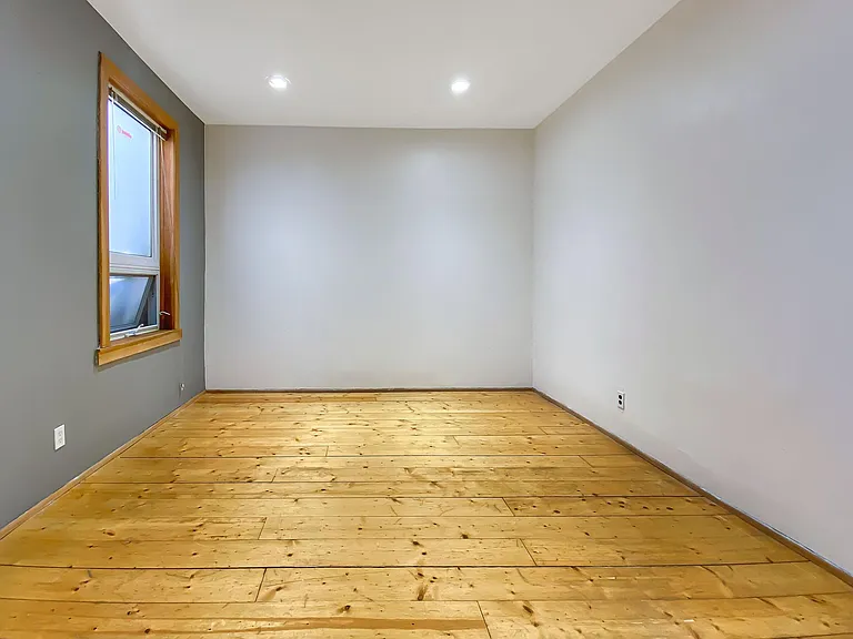 1003 N Wolcott Ave #2R — Photo 10