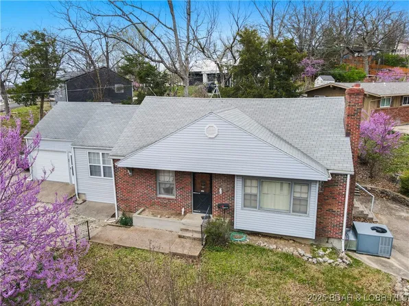 44 Arrowhead Beach Rd, Lake Ozark, MO 65049