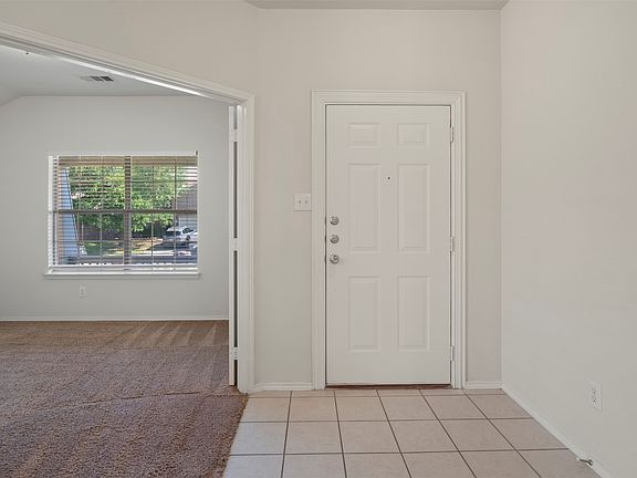 4th image of 2049 Helmoken Falls Dr