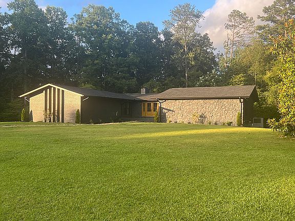 Nice yard with acreage.