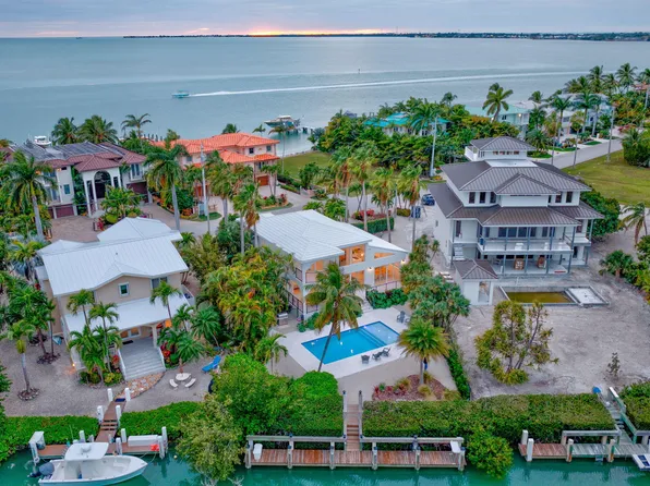 1240 Coury Dr, Key Colony Beach, FL 33051