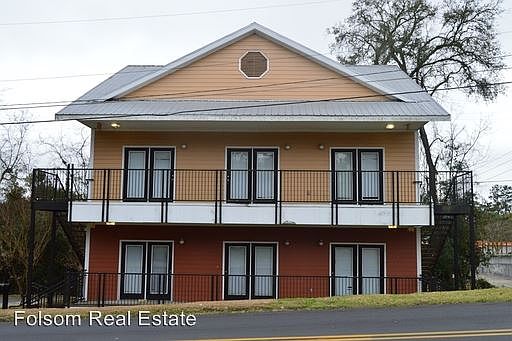 1st image of 205 Putnam Dr