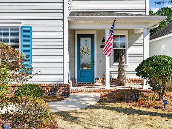 3rd image of 90 N Zander Way