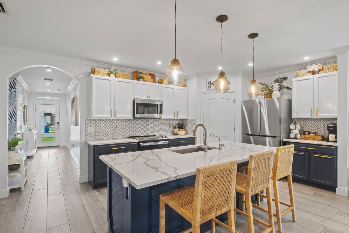 next background image