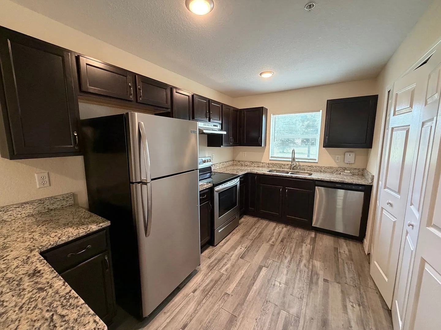 2/2 Quad Unit - SE Ocala — Photo 4