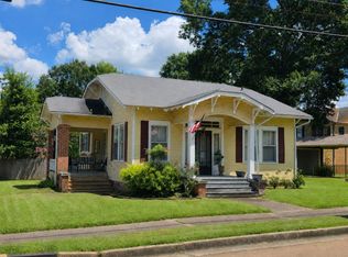 225 S 5th St, McComb, MS 39648