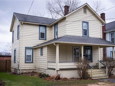 324 N Center St, Grove City, PA, 16127