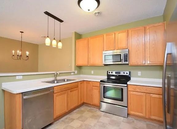 3rd image of 11229 Isanti Ct NE