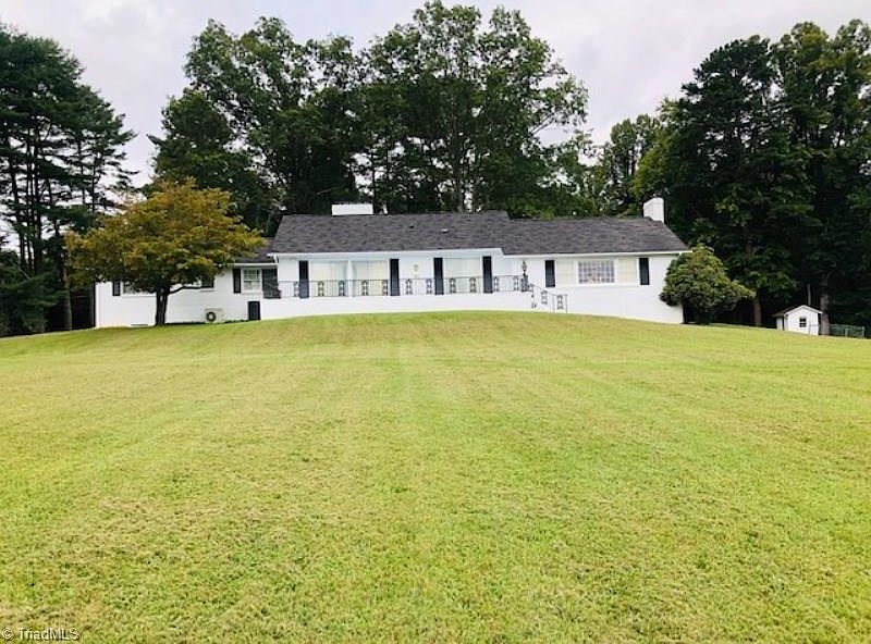 1st image of 115 Hennis Hill Dr