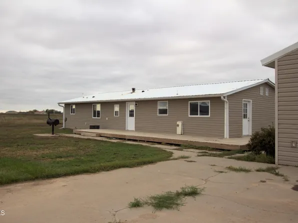 16042 36th St, Fairview, MT 59221