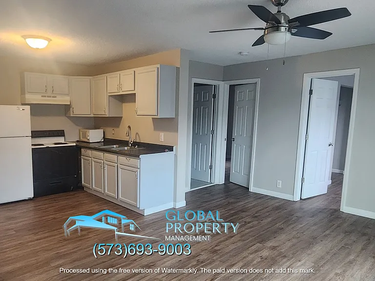 Lakefront Apartments — Photo 51