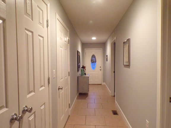 4th image of 526 Murray St