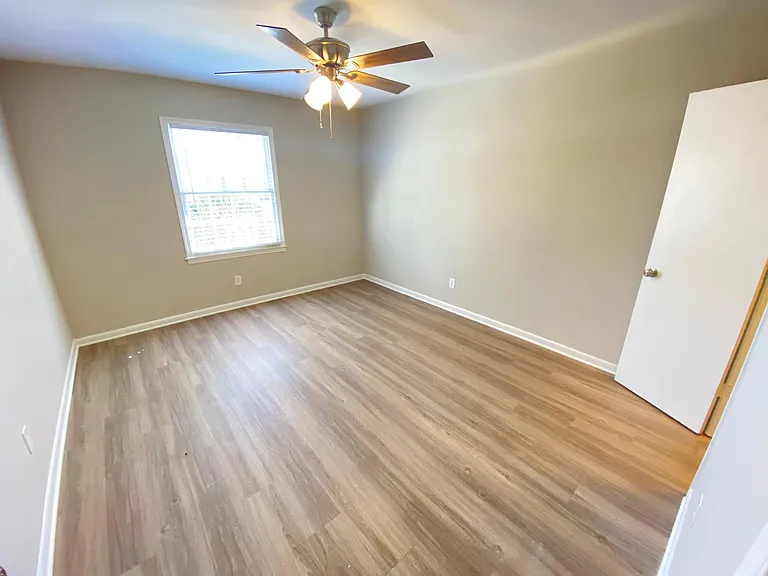 801 Oakwood Villa Dr — Photo 7