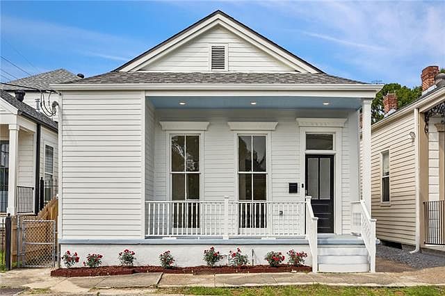 1st image of 8604 Willow St