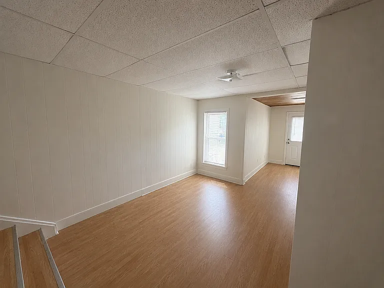 2309 East Ave — Photo 2