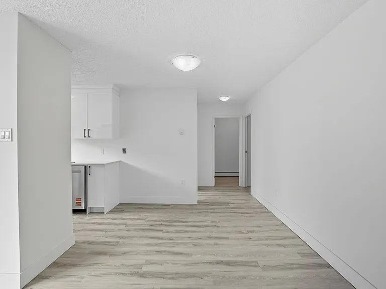 1310 14th Ave SW — Photo 14