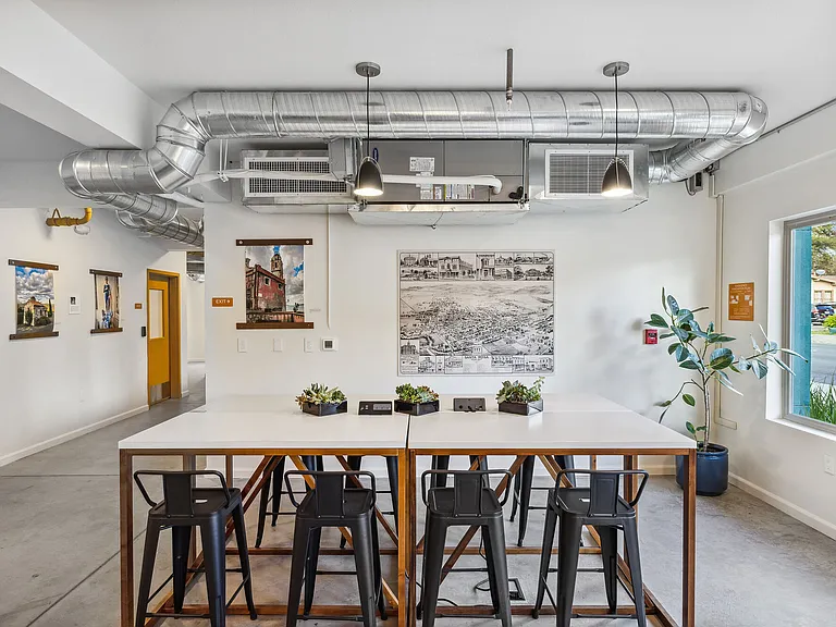 Pullman Lofts — Photo 46