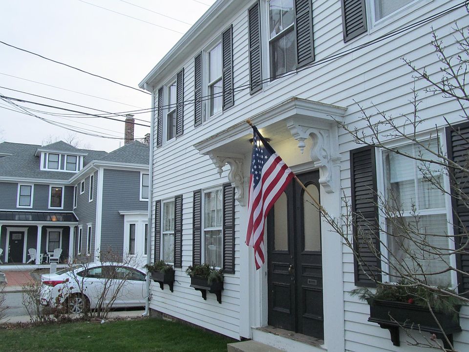 1st image of 13 Chilton St APT 2F