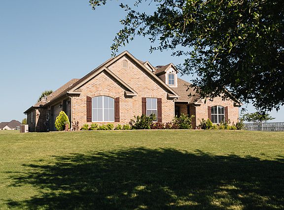 2nd image of 16150 Stallion Shores Ct