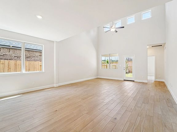 Homesite 2520 Dining Room - Staged