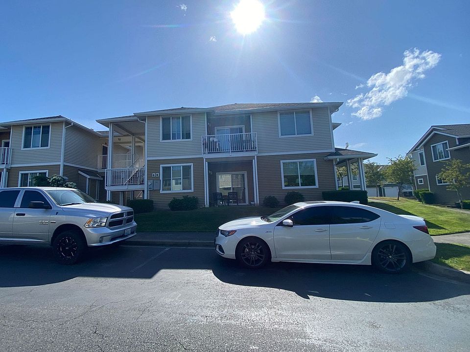 1st image of 1129 61st St SE Unit B
