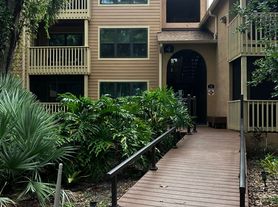 1401 S Palmetto Ave
