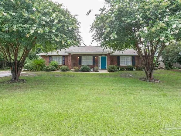 8708 Laredo St, Navarre, FL 32566