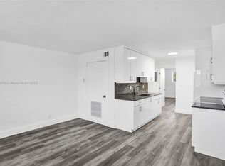 14190 W Dixie Hwy #15A, Miami, FL 33161
